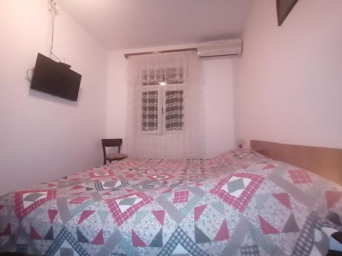 וולה לוקה Marina Apartment End Rooms מראה חיצוני תמונה