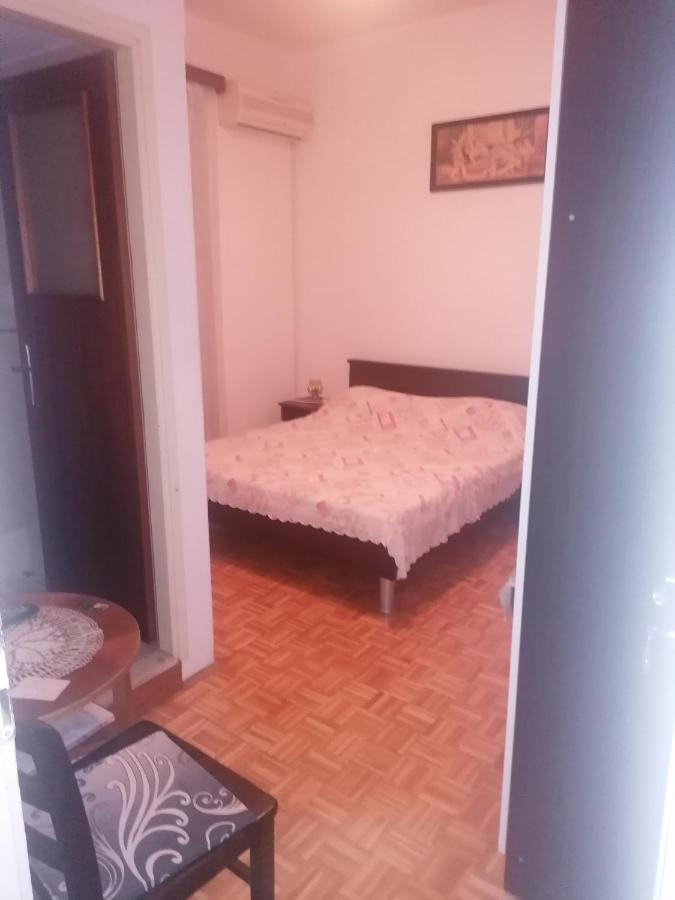 וולה לוקה Marina Apartment End Rooms מראה חיצוני תמונה