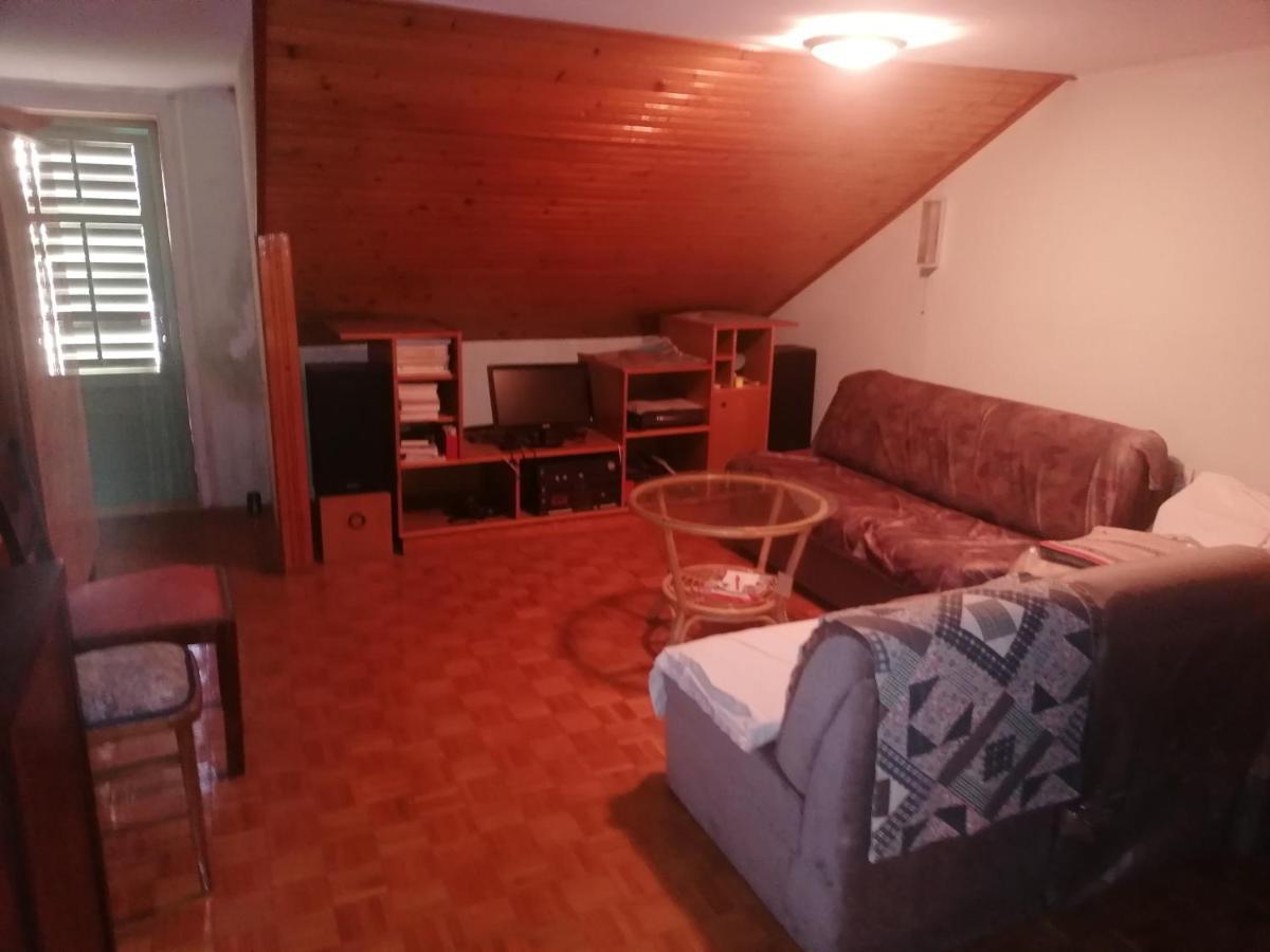 וולה לוקה Marina Apartment End Rooms מראה חיצוני תמונה