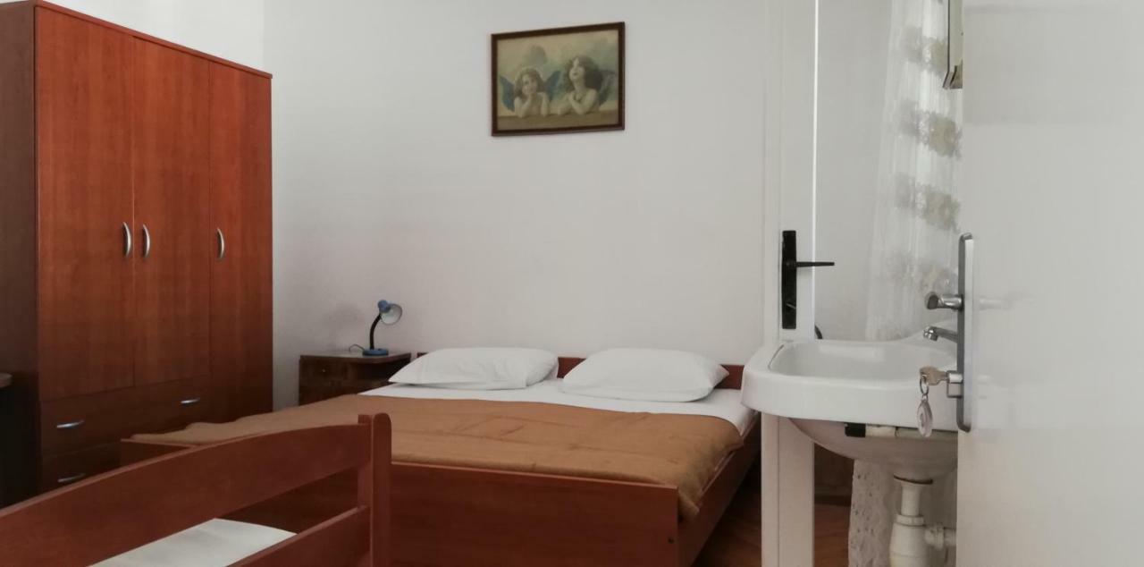 וולה לוקה Marina Apartment End Rooms מראה חיצוני תמונה