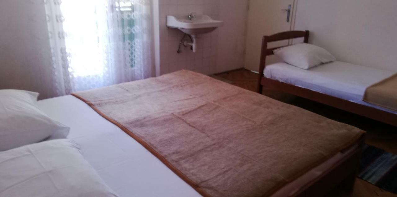 וולה לוקה Marina Apartment End Rooms מראה חיצוני תמונה