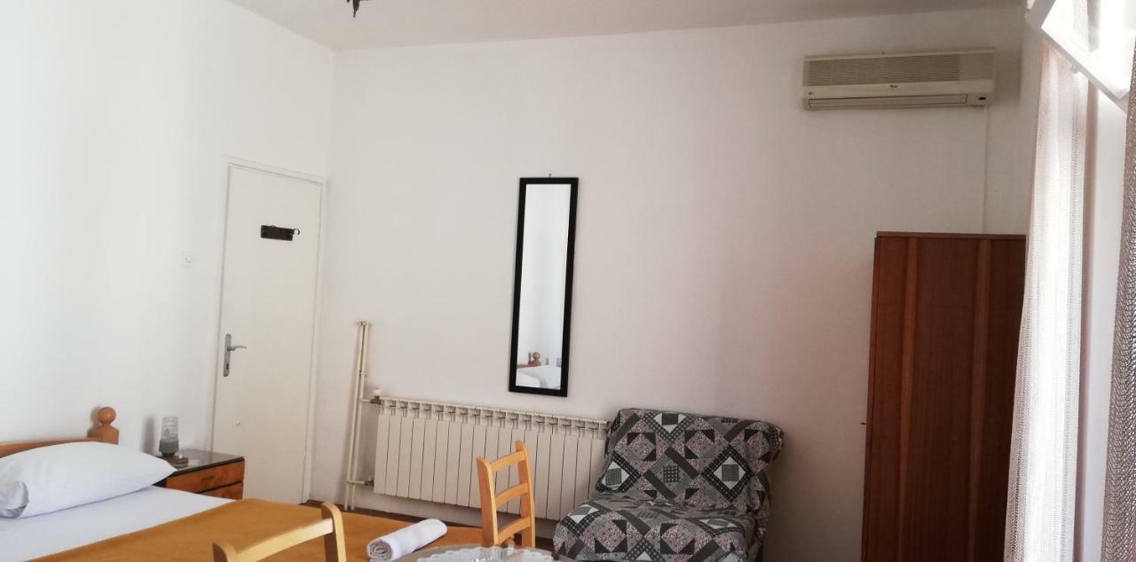 וולה לוקה Marina Apartment End Rooms מראה חיצוני תמונה